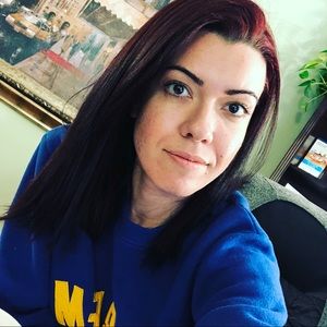 It’s Me! Your Posher, Michelle ☺️